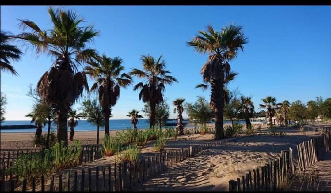 Vacances Familiales Dans Camping Avec Piscine Frejus Exterior photo