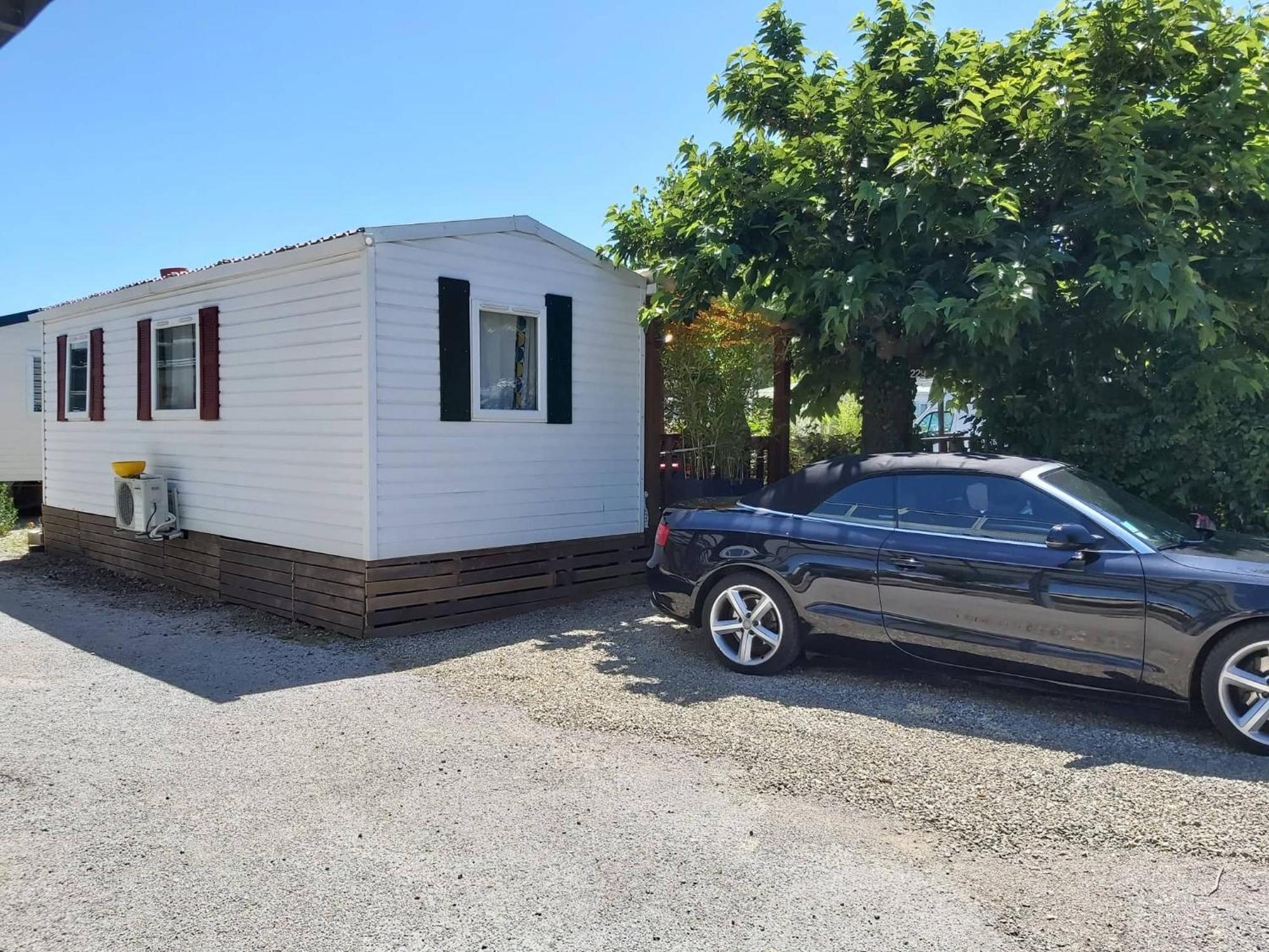Vacances Familiales Dans Camping Avec Piscine Frejus Exterior photo