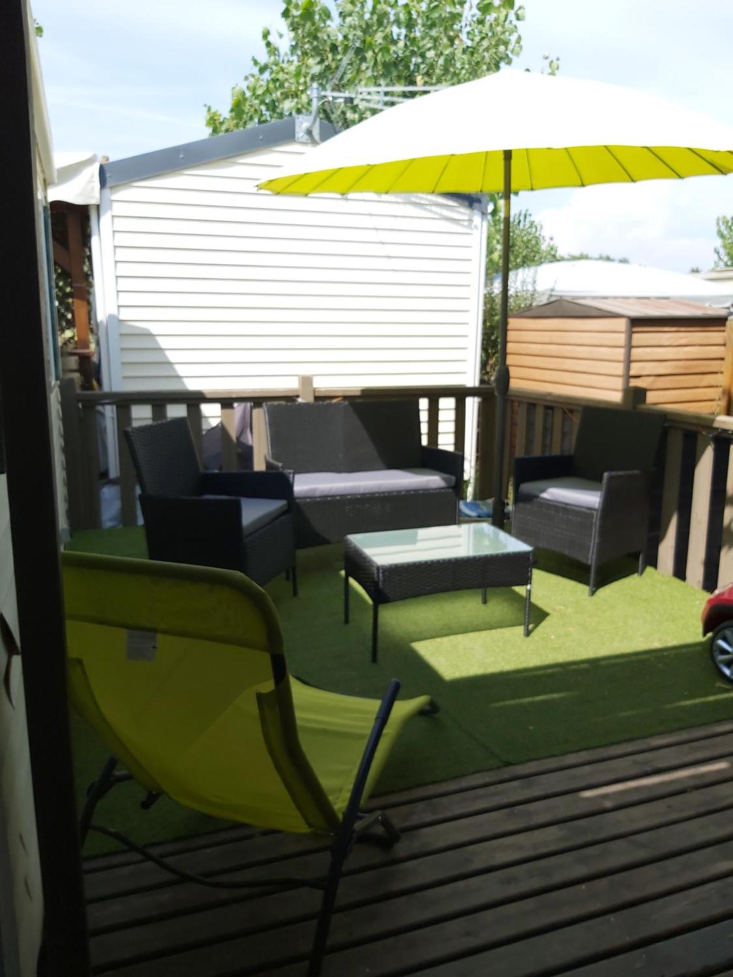 Vacances Familiales Dans Camping Avec Piscine Frejus Exterior photo