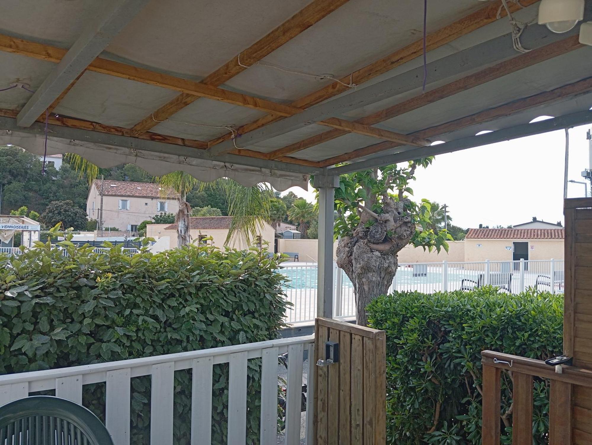 Vacances Familiales Dans Camping Avec Piscine Frejus Room photo