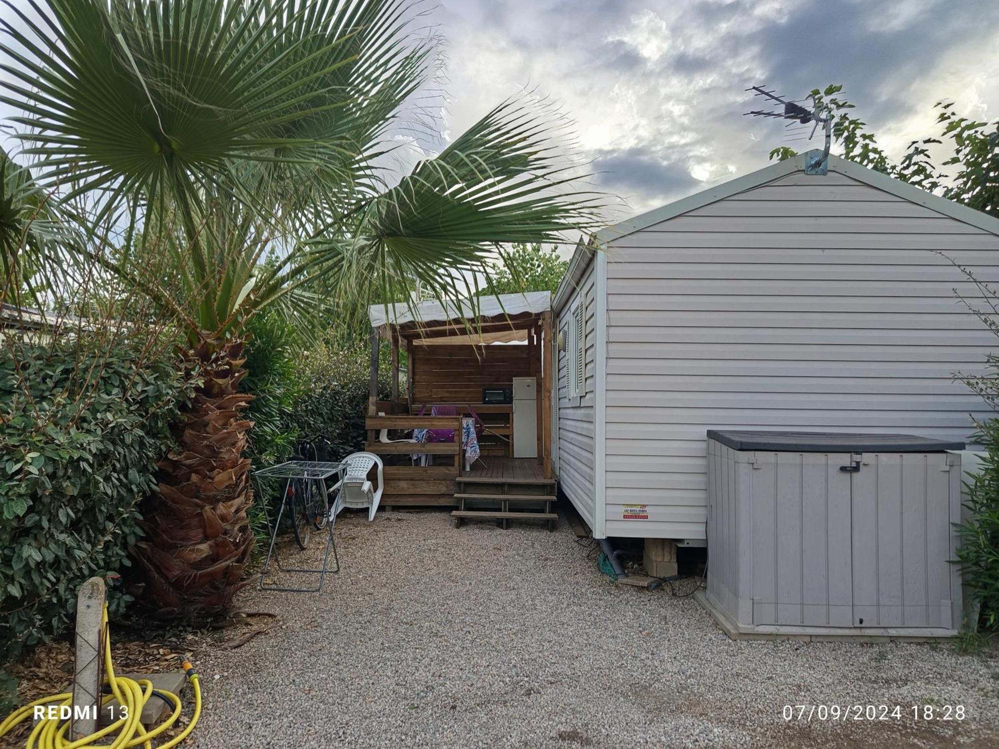 Vacances Familiales Dans Camping Avec Piscine Frejus Exterior photo