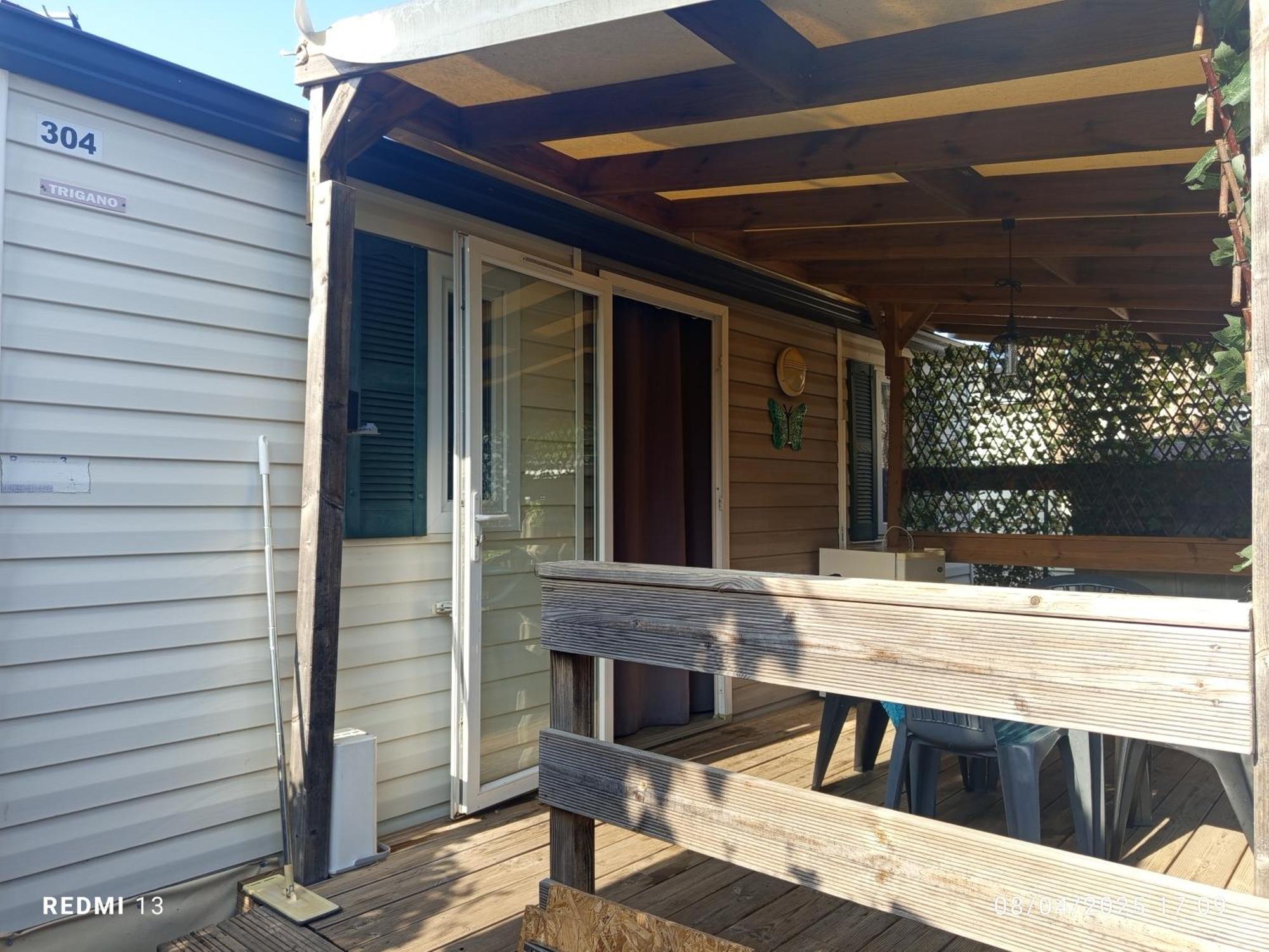 Vacances Familiales Dans Camping Avec Piscine Frejus Room photo