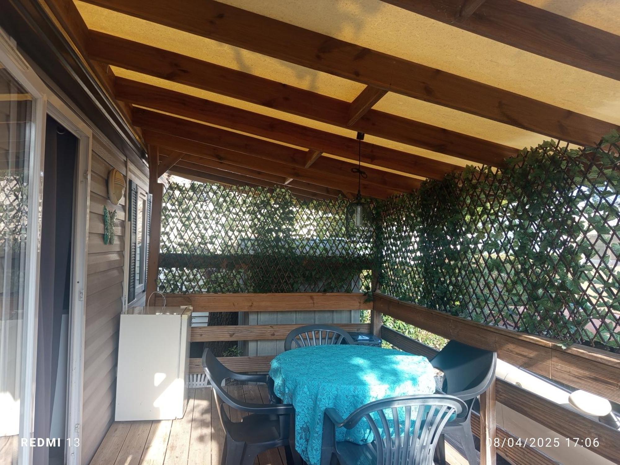Vacances Familiales Dans Camping Avec Piscine Frejus Room photo